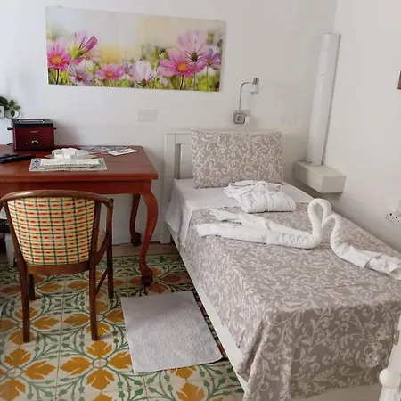 בית הארחה Corto Maltese