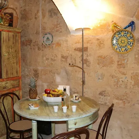 Corto Maltese בית הארחה Cospicua