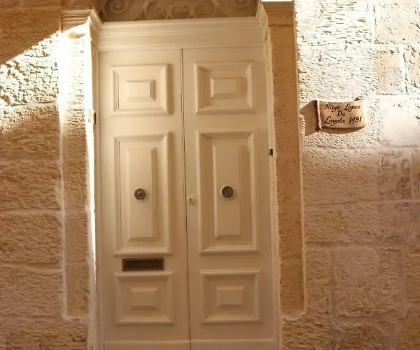 Corto Maltese Πανσιόν