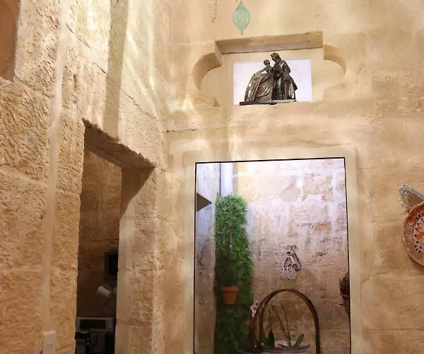 Πανσιόν Corto Maltese